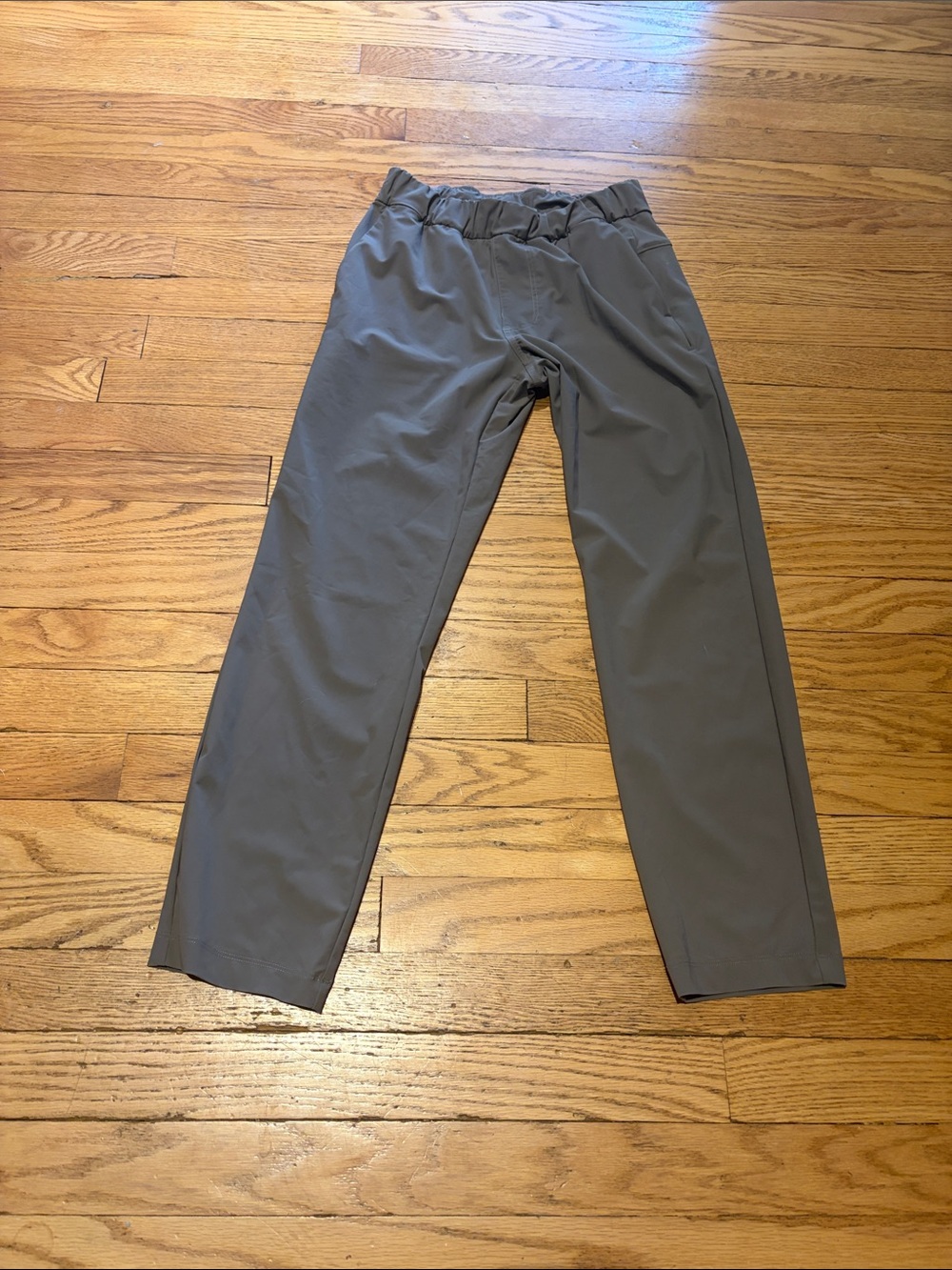 Women’s XS Vuori Miles Ankle Pants in Chia color ( light brown/ gray )